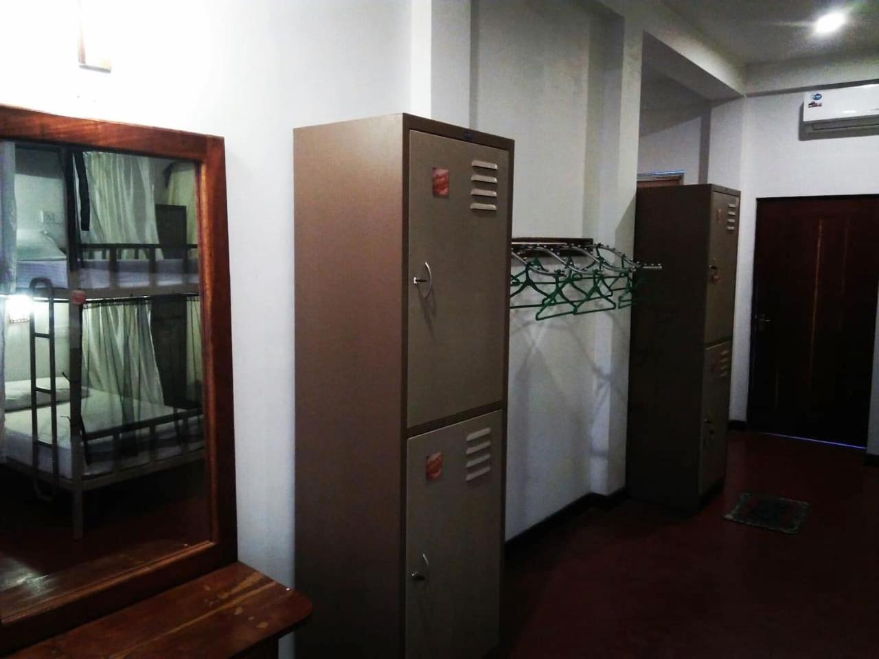 Space Garden Hostel מיריסה מראה חיצוני תמונה