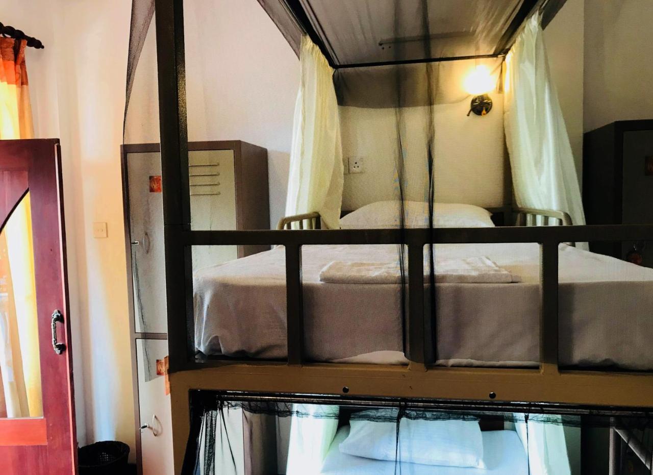 Space Garden Hostel מיריסה מראה חיצוני תמונה