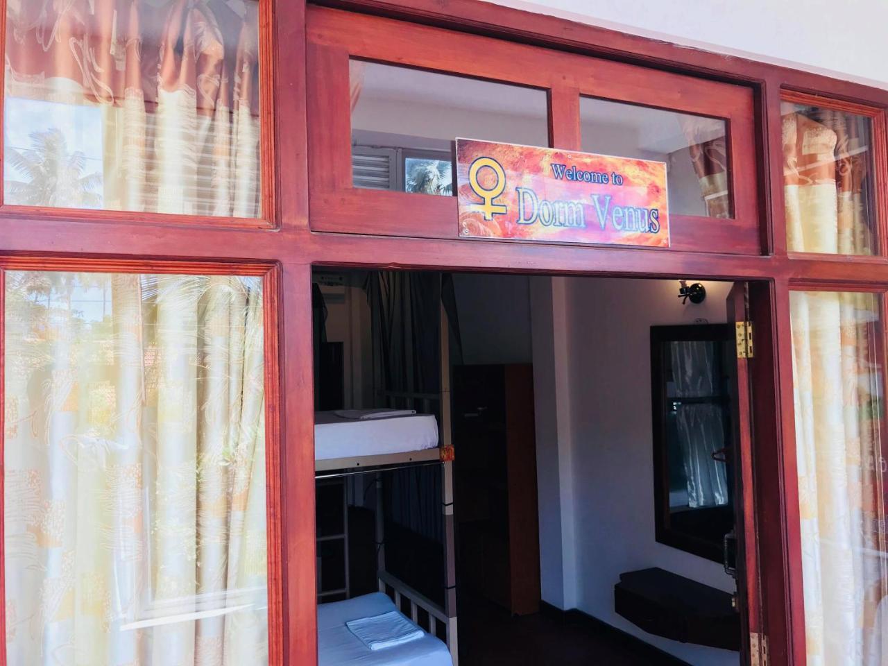 Space Garden Hostel מיריסה מראה חיצוני תמונה