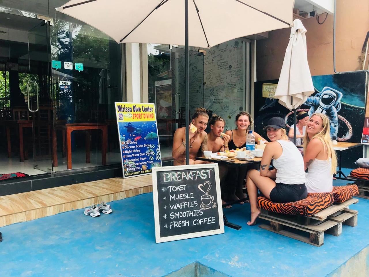 Space Garden Hostel מיריסה מראה חיצוני תמונה